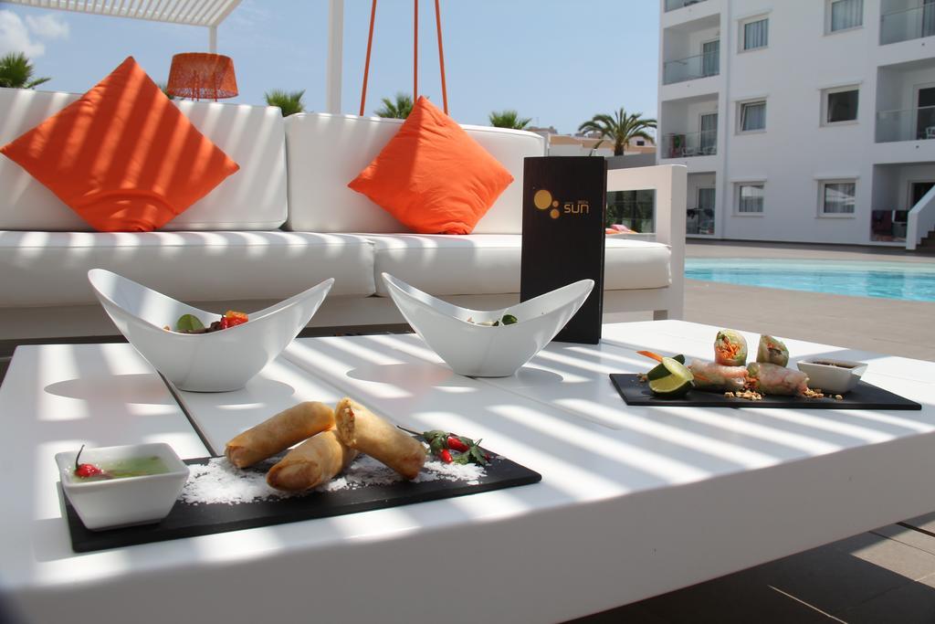 Ibiza Sun Apartments Playa d'en Bossa Exterior photo